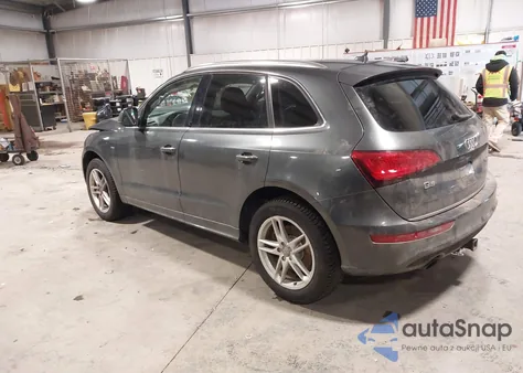 2015 Audi Q5 3.0T Premium Plus z USA, uszkodzony, nr VIN WA1DGAFP5FA004677